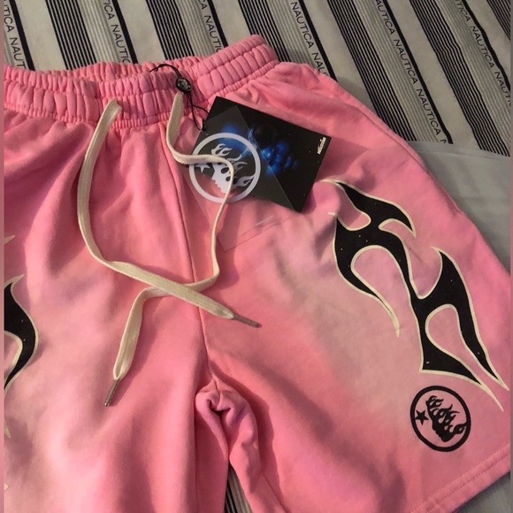 Hellstar Flame Shorts 'Pink/Black